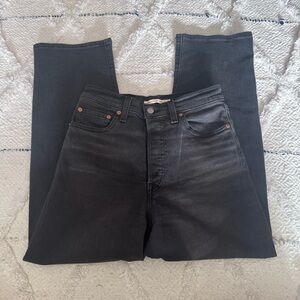 Levi’s Straight Ribcage Jeans